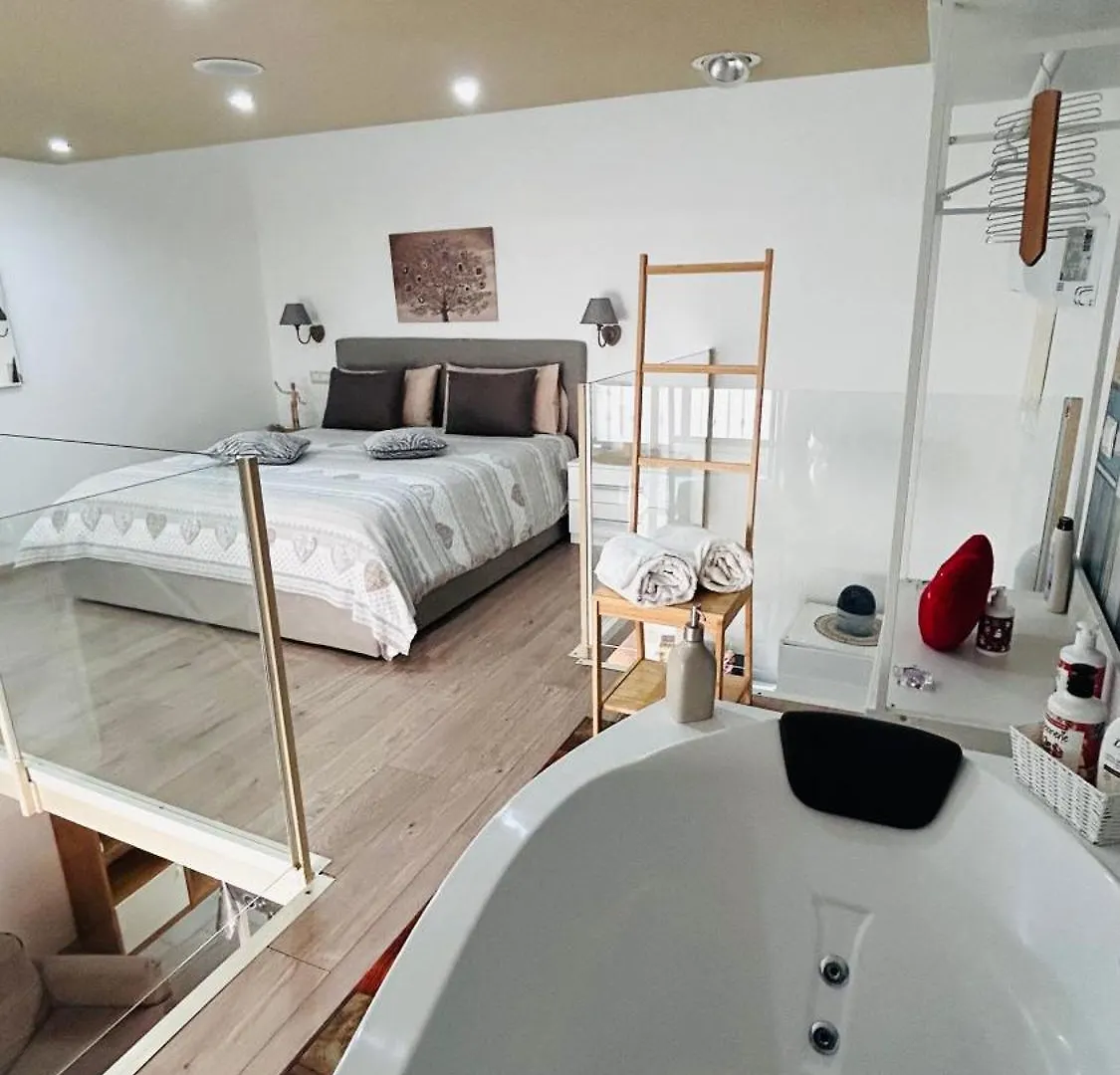 Casa vacanze Villa Figli Di Agata Aeroporto di Catania Fontana Rossa Italia